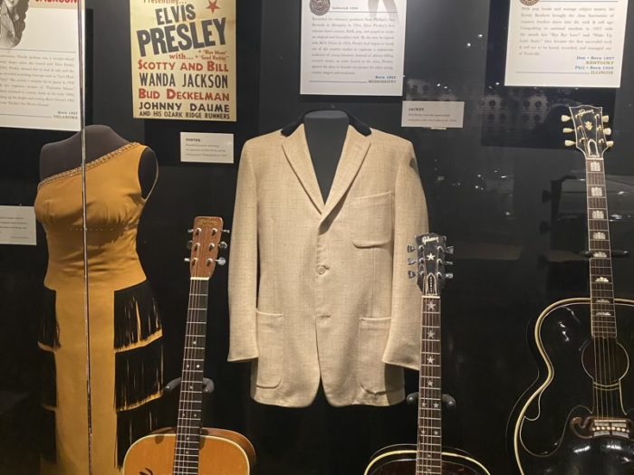 Country Music Hall of Fame エルヴィス・プレスリーの展示衣装