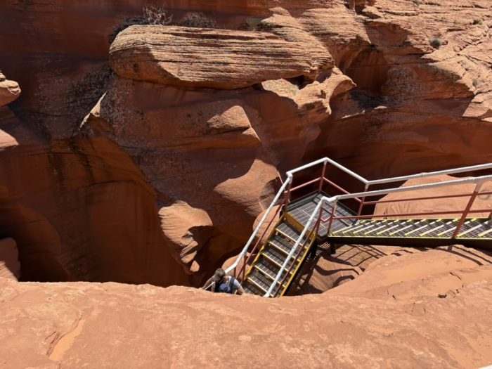 アンテロープキャニオン・ロウワーの急な階段の入口